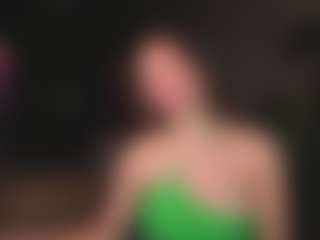 Evelyn's Live Sex Cam Show