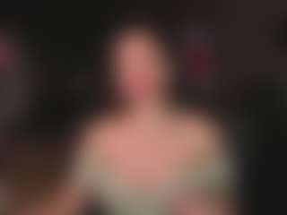 Live cam show with Evelyn - Public Mature on nudelive.tv