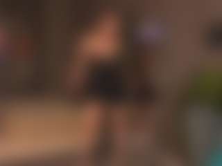 Live cam show with Evelyn - Flashing on Camsoda