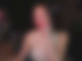 Live cam show with Evelyn - Brown Hair on Dare Cams