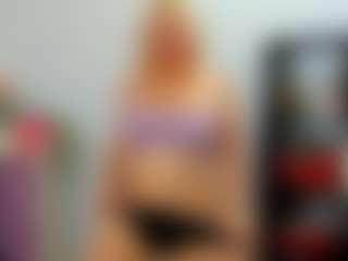 Live cam show with SamanthaPINK - Stockings on CamClone