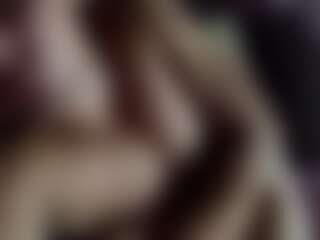 LunaSecrets's Live Sex Cam Show