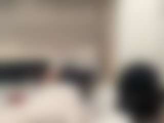 Mrshyboy32's Live Sex Cam Show