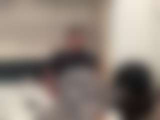 Mrshyboy32's Live Sex Cam Show