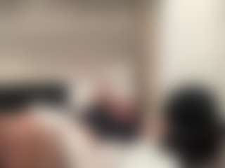Mrshyboy32's Live Sex Cam Show