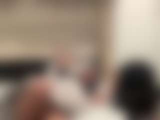 Mrshyboy32's Live Sex Cam Show