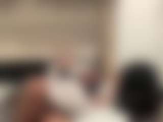 Mrshyboy32's Live Sex Cam Show