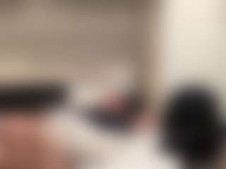 Mrshyboy32's Live Sex Cam Show