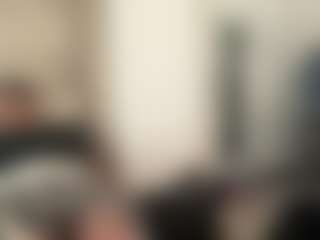 Mrshyboy32's Live Sex Cam Show