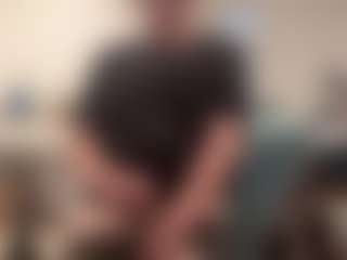 Mrshyboy32's Live Sex Cam Show