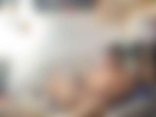 Mrshyboy32's Live Sex Cam Show