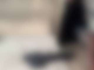 Mrshyboy32's Live Sex Cam Show