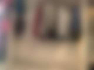 Mrshyboy32's Live Sex Cam Show