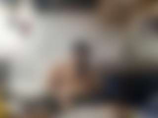 Mrshyboy32's Live Sex Cam Show