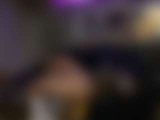 Mrshyboy32's Live Sex Cam Show