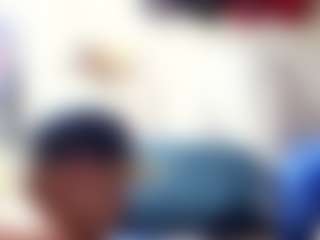 Mrshyboy32's Live Sex Cam Show