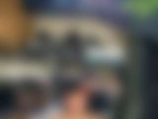 Mrshyboy32's Live Sex Cam Show