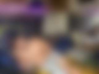 Mrshyboy32's Live Sex Cam Show