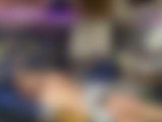 Mrshyboy32's Live Sex Cam Show