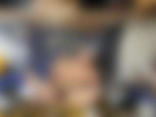Mrshyboy32's Live Sex Cam Show