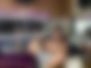 Mrshyboy32's Live Sex Cam Show