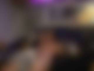 Mrshyboy32's Live Sex Cam Show