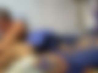 Mrshyboy32's Live Sex Cam Show