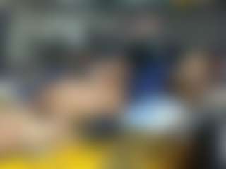 Mrshyboy32's Live Sex Cam Show
