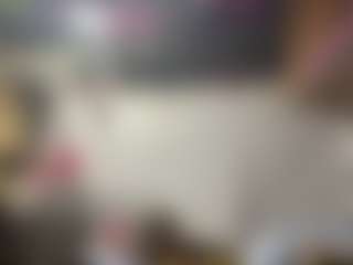 Mrshyboy32's Live Sex Cam Show