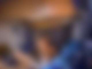 Mrshyboy32's Live Sex Cam Show