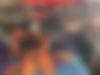 Mrshyboy32's Live Sex Cam Show