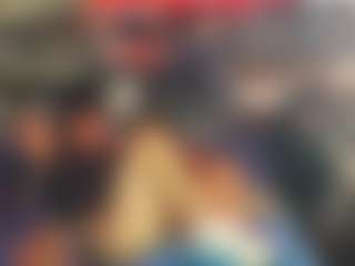 Mrshyboy32's Live Sex Cam Show