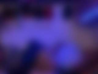 Mrshyboy32's Live Sex Cam Show