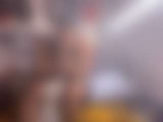 Mrshyboy32's Live Sex Cam Show