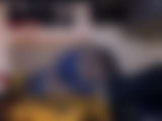 Mrshyboy32's Live Sex Cam Show