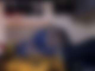 Mrshyboy32's Live Sex Cam Show