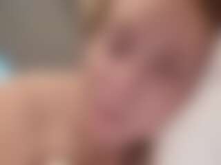 anonymissred's Live Sex Cam Show