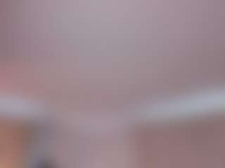 loralifelover's Live Sex Cam Show