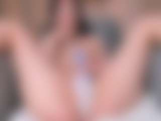 loralifelover's Live Sex Cam Show
