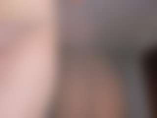 Live cam show with loralifelover - Pinch on Camsoda