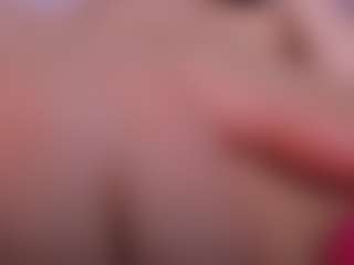 loralifelover's Live Sex Cam Show