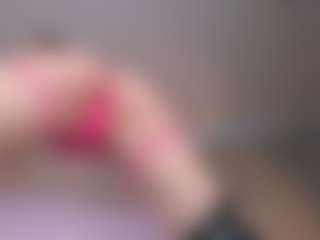 Live cam show with loralifelover - Solo on Camsoda