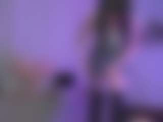 loralifelover's Live Sex Cam Show