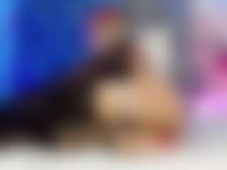 Queen23's Live Sex Cam Show