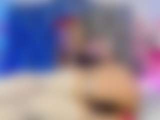 Queen23's Live Sex Cam Show