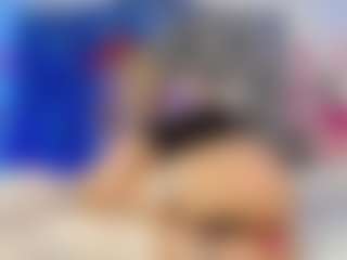 Queen23's Live Sex Cam Show