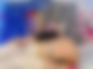 Queen23's Live Sex Cam Show