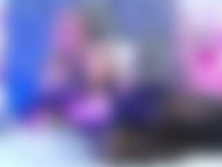 Live cam show with Queen23 - Teen (18+) on LiveSexCams6