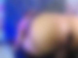 Live cam show with Queen23 - Anal Toys on thefappeningchat.com