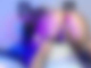 Queen23's Live Sex Cam Show